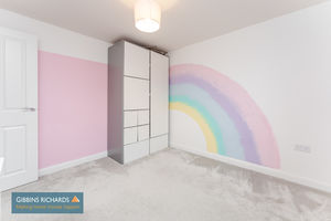 Bedroom- click for photo gallery